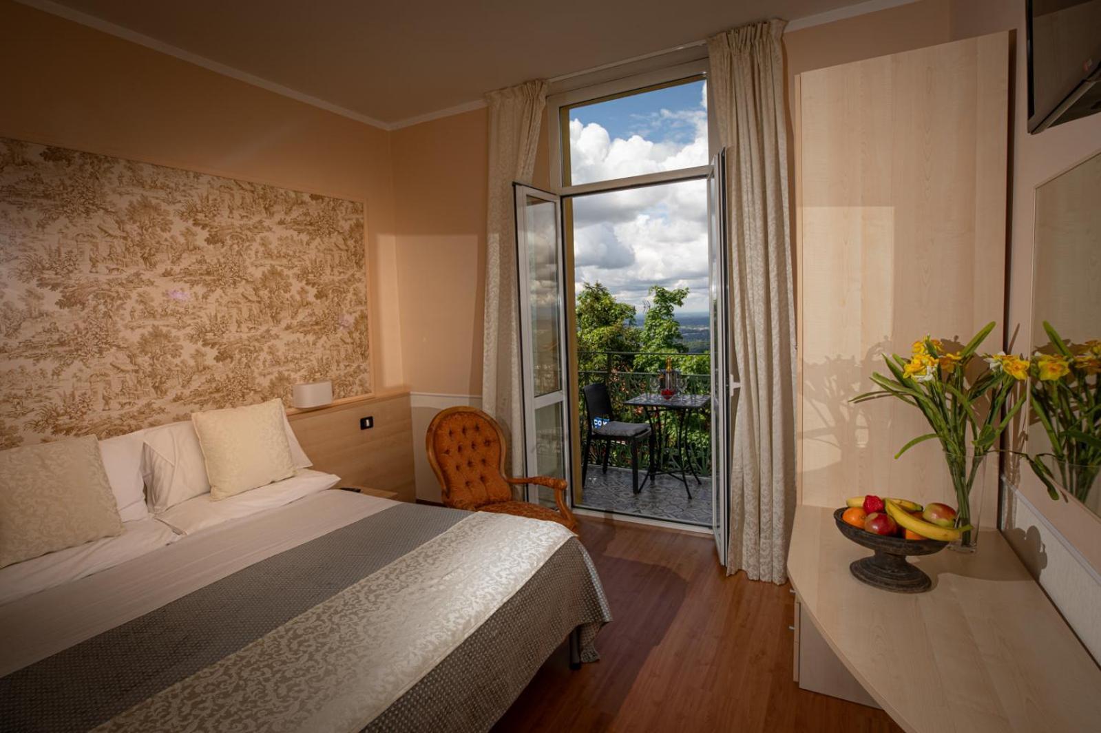 Hotel Vista Lago Brunate Luaran gambar
