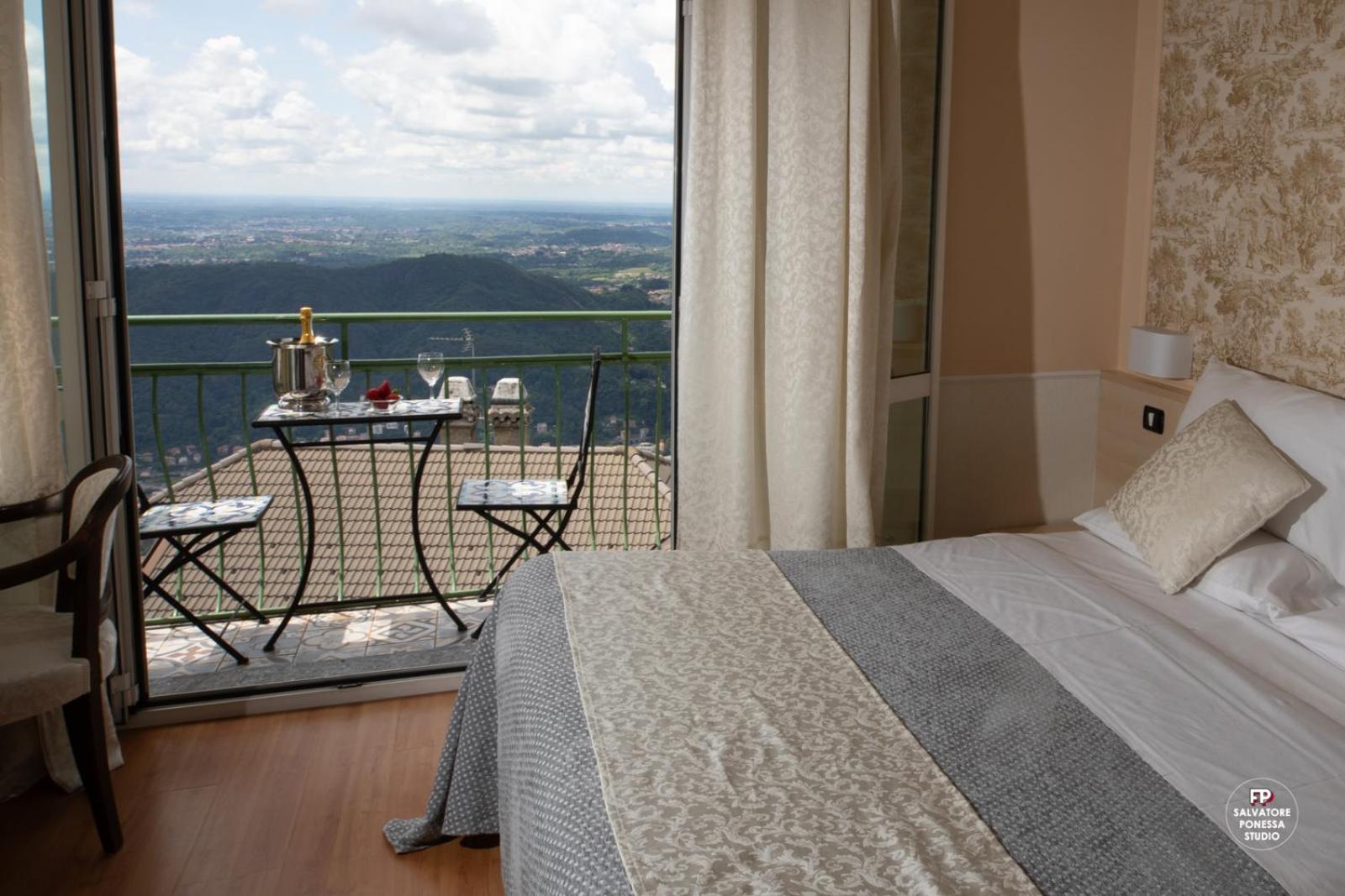 Hotel Vista Lago Brunate Luaran gambar