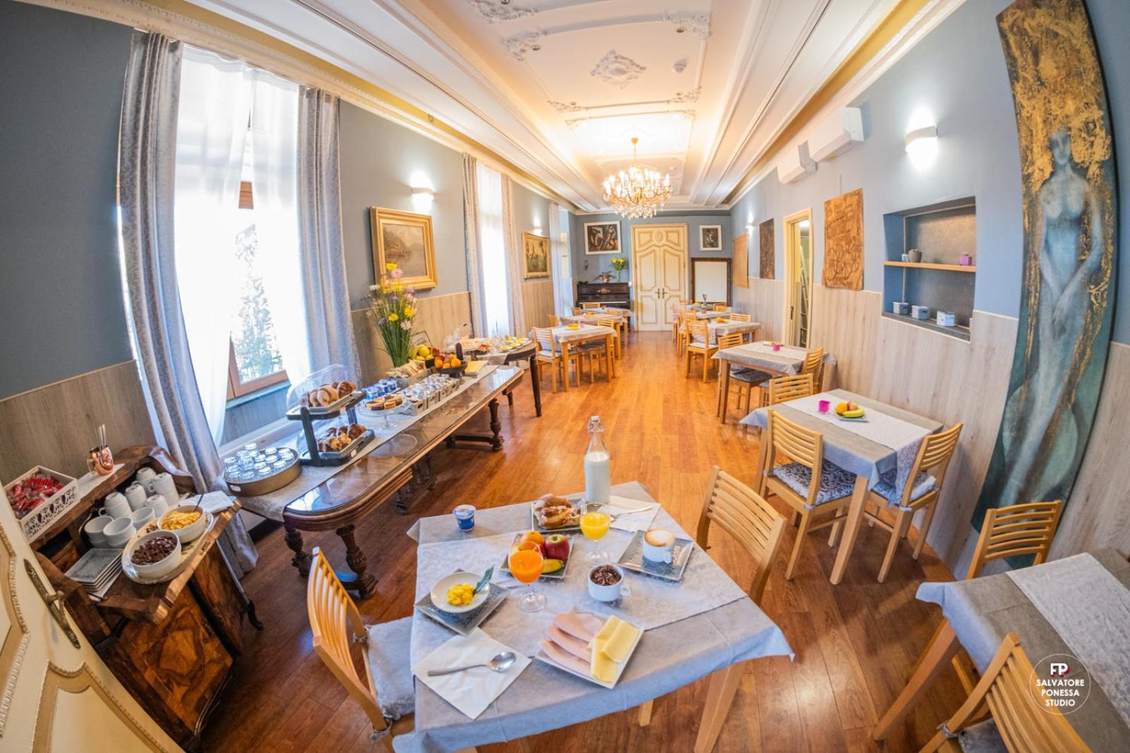 Hotel Vista Lago Brunate Luaran gambar