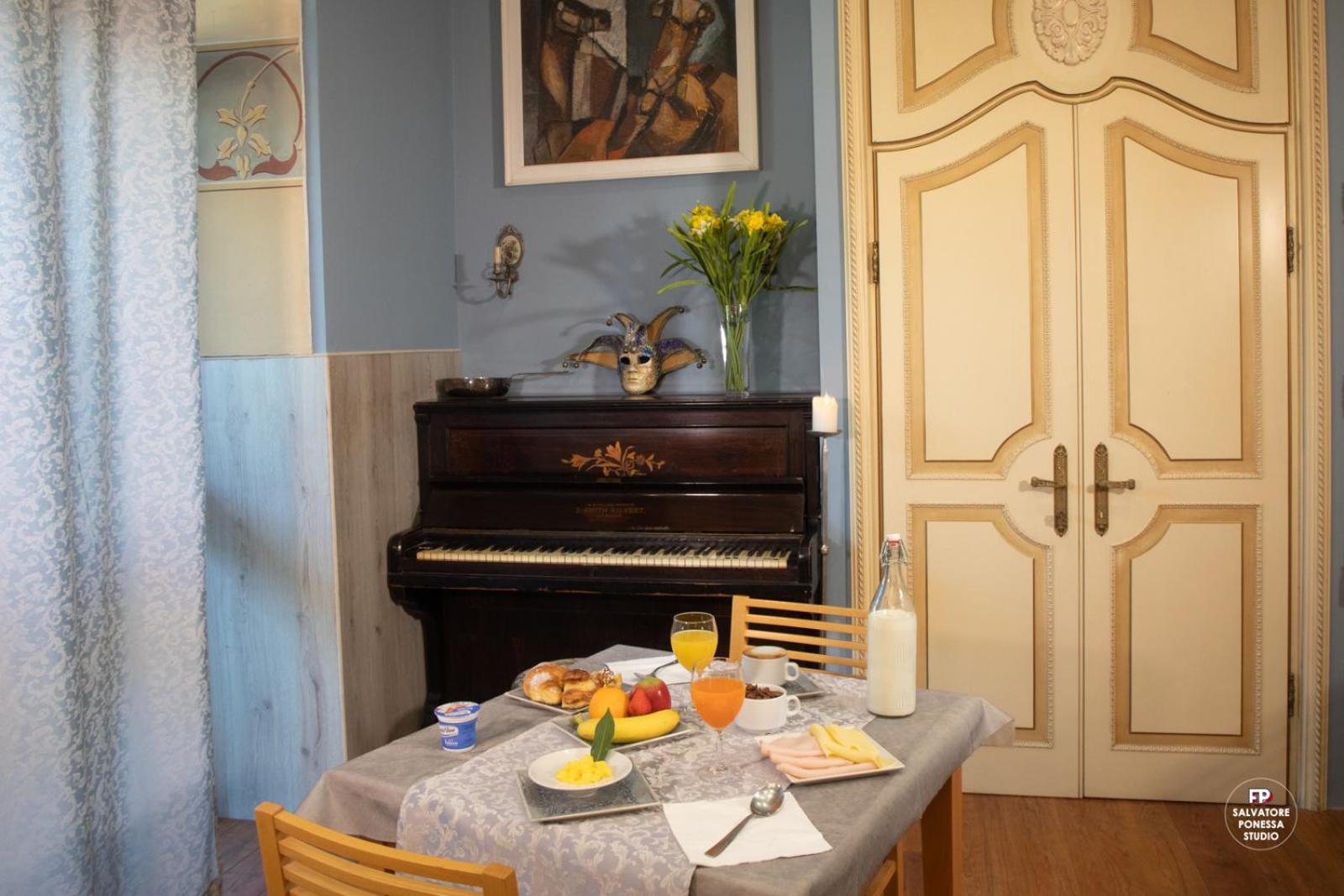 Hotel Vista Lago Brunate Luaran gambar