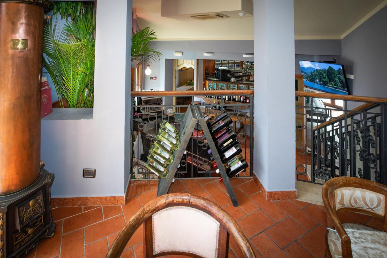Hotel Vista Lago Brunate Luaran gambar