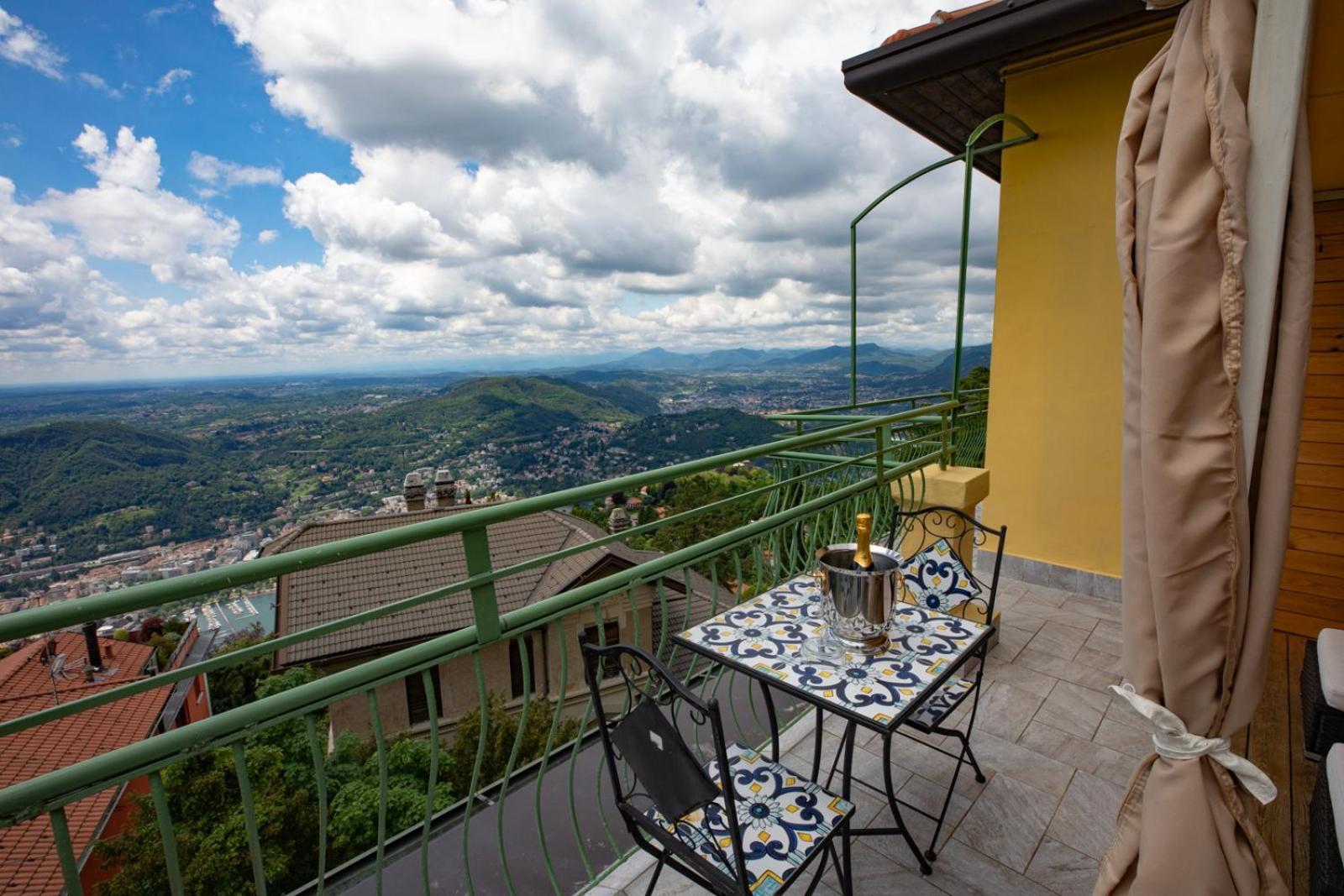 Hotel Vista Lago Brunate Luaran gambar