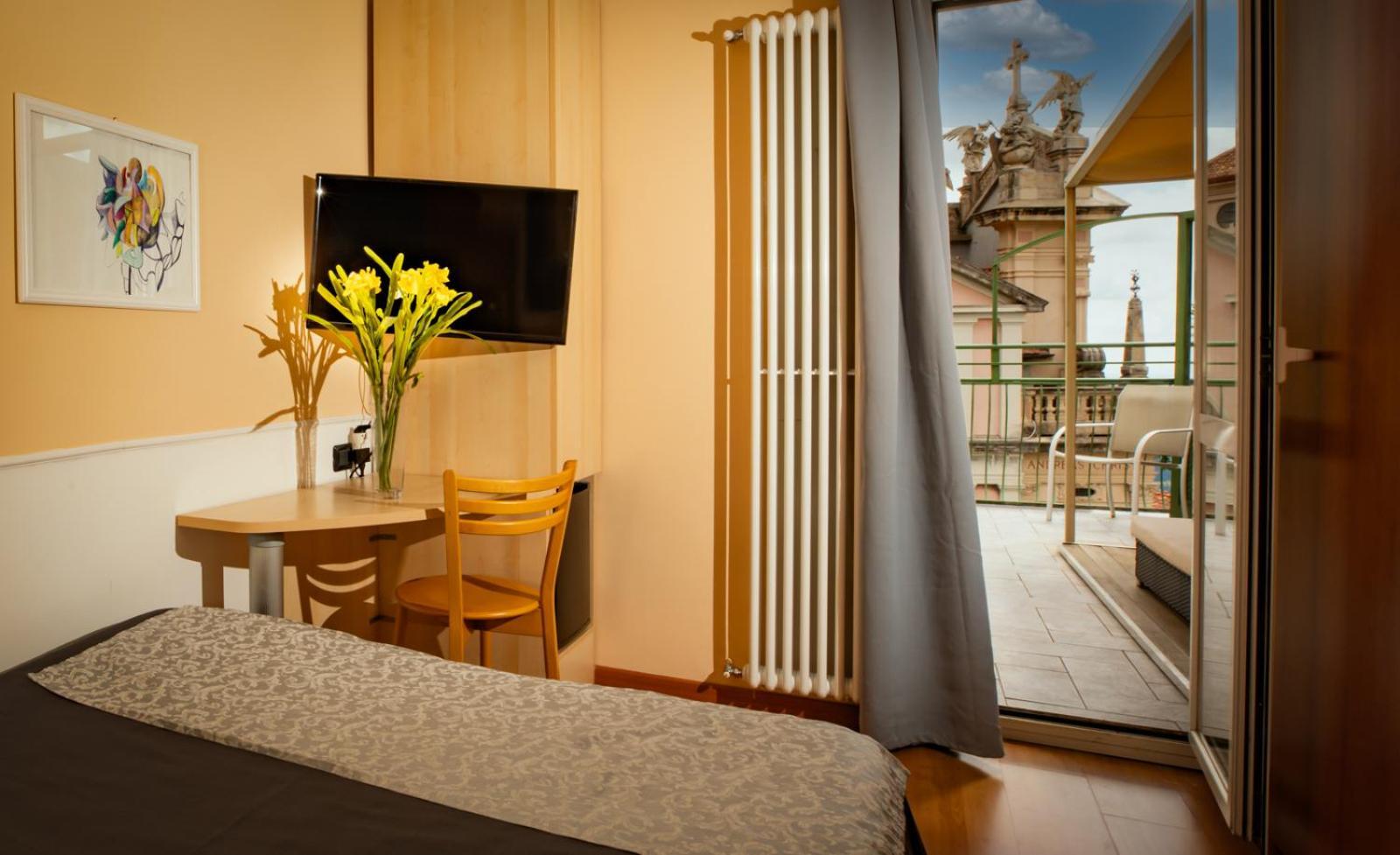 Hotel Vista Lago Brunate Luaran gambar