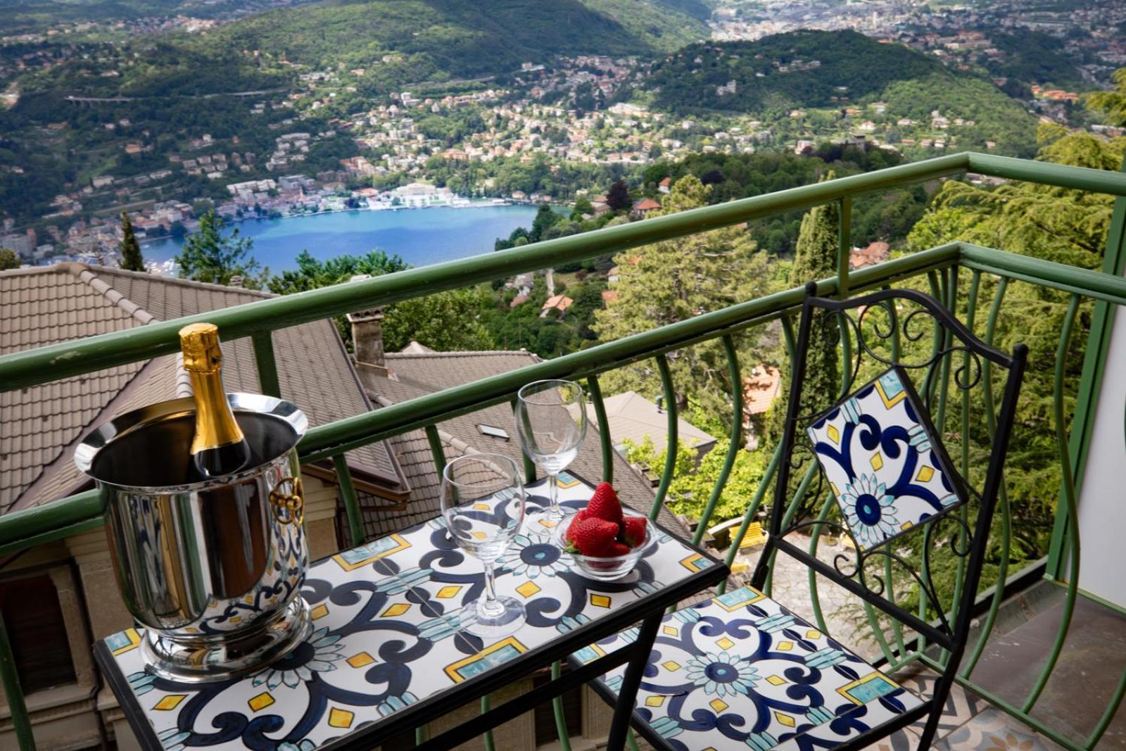 Hotel Vista Lago Brunate Luaran gambar