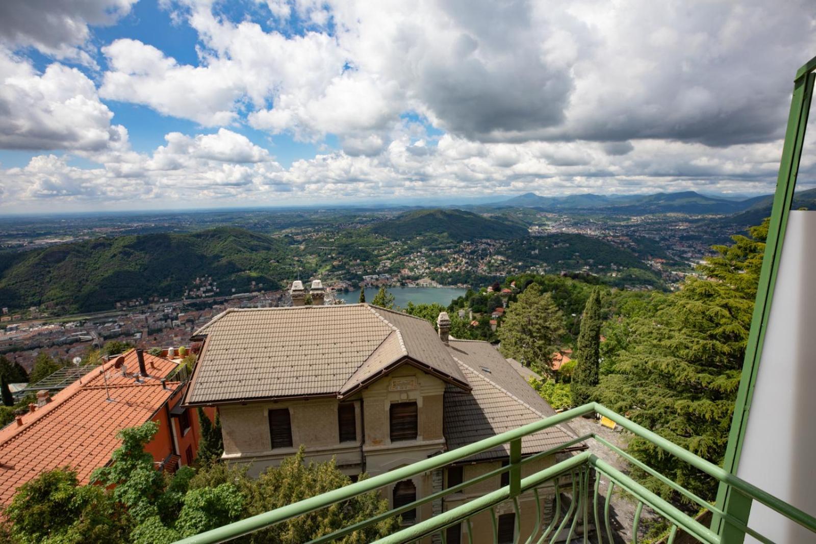 Hotel Vista Lago Brunate Luaran gambar