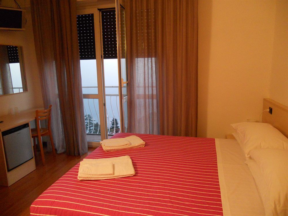 Hotel Vista Lago Brunate Luaran gambar
